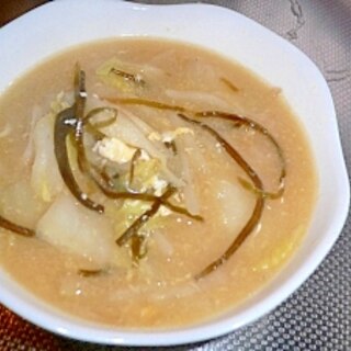 モヤシ☆白菜☆塩コンブの簡単中華スープ